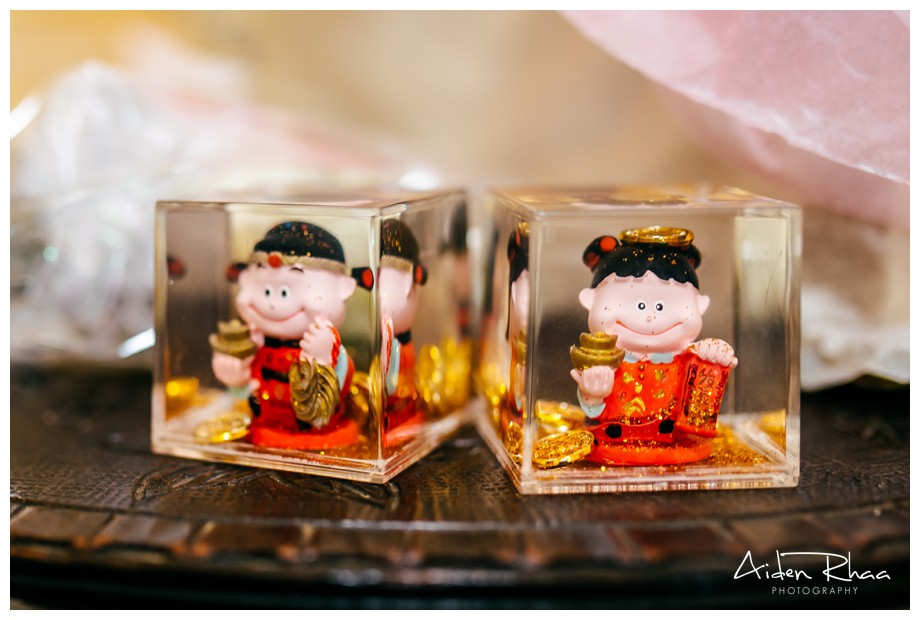 chinese wedding dolls in glass